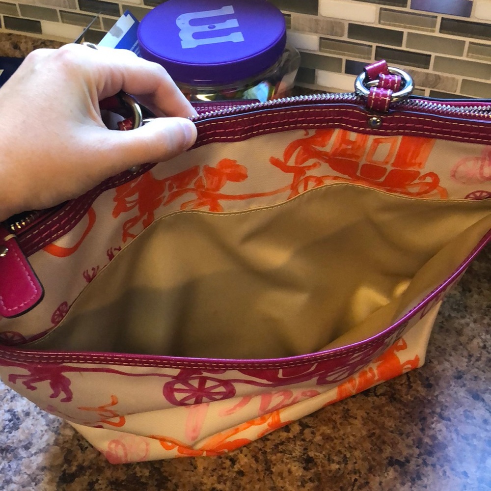 Coach purse - Picture 7 of 8